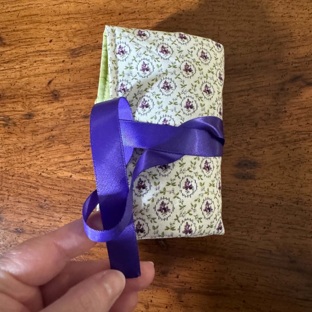 how to use tarot wrap reading mat